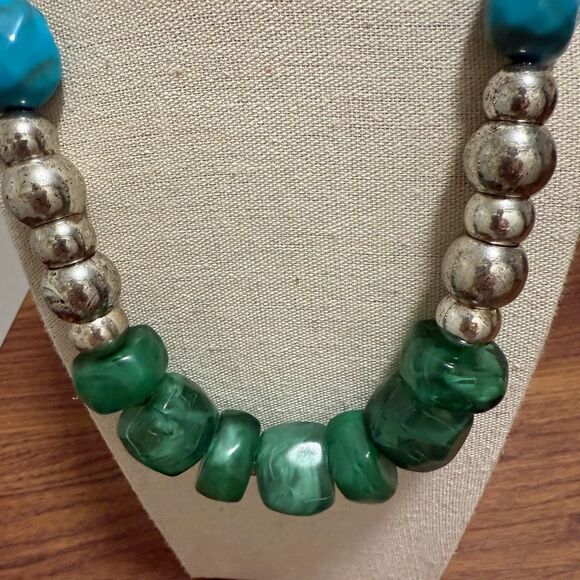 Statement Necklace with Green, Turquoise & Silvertone Acrylic Beads. - Picture 2 of 5